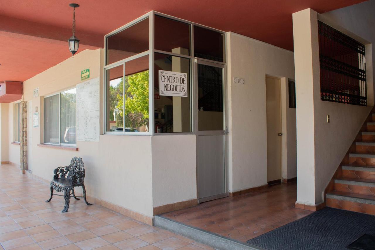 Hotel Huizache Saltillo Esterno foto