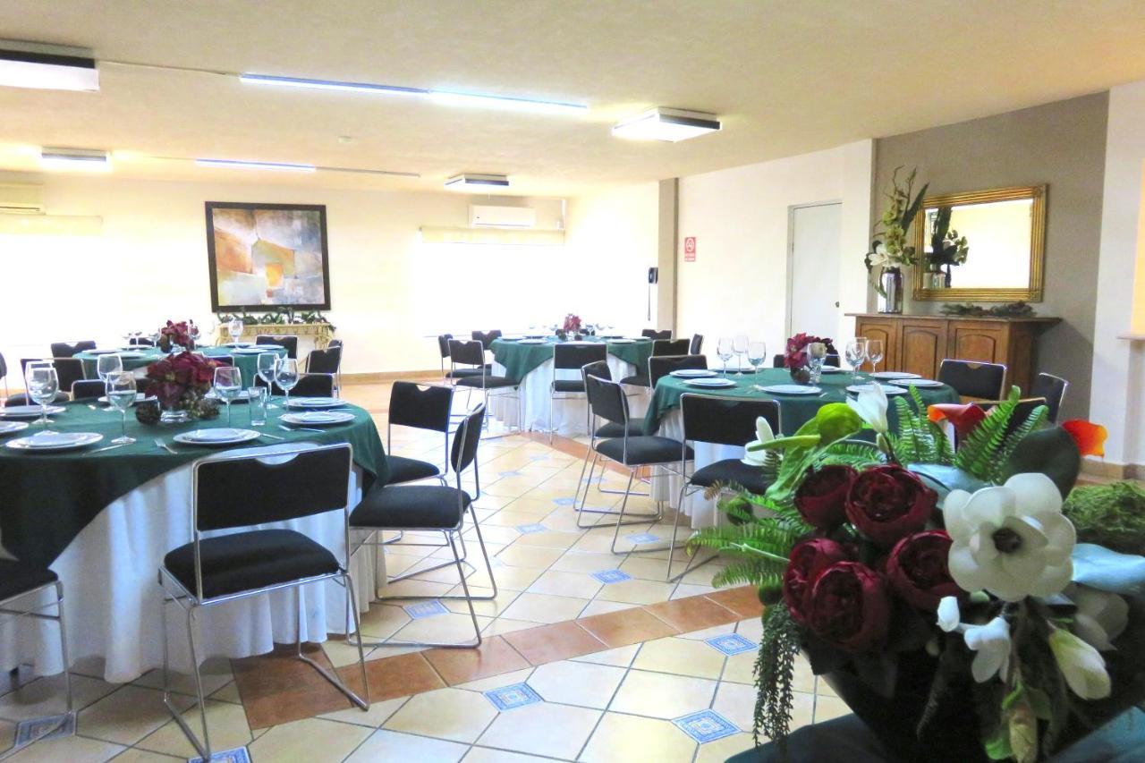 Hotel Huizache Saltillo Esterno foto
